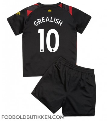 Manchester City Jack Grealish #10 Udebanetrøje Børn 2022-23 Kortærmet (+ Korte bukser)